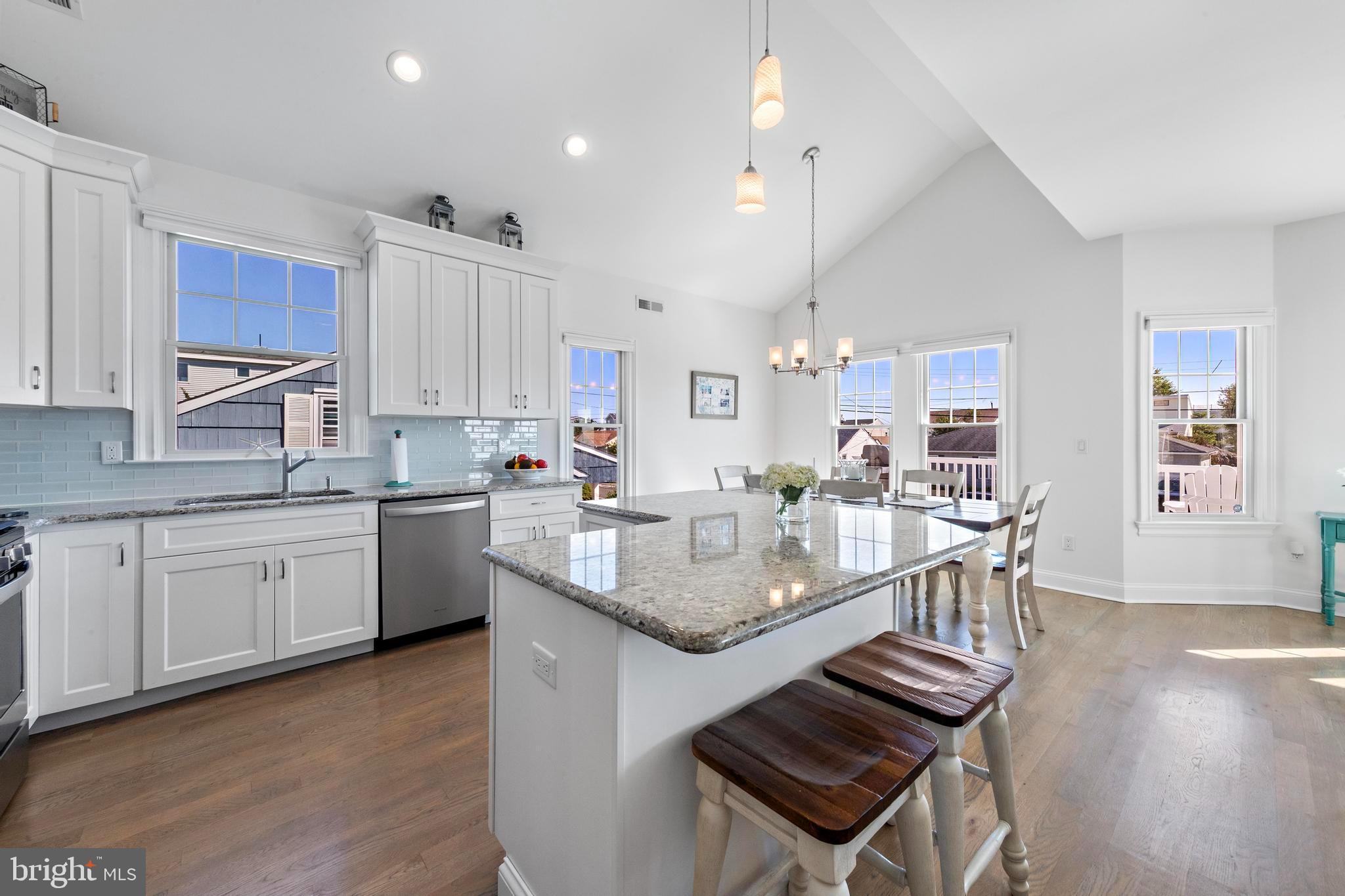 369 West 10th Street Ship Bottom, NJ 08008 - Photo 19 of 110