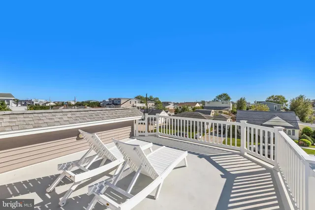 $1,776,000 | 369 West 10th Street, Ship Bottom, NJ 08008