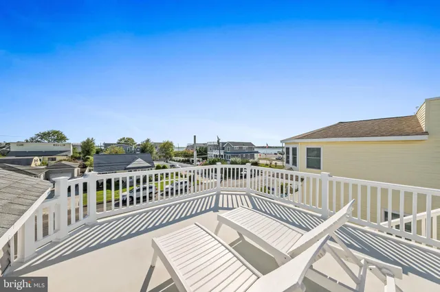 $1,776,000 | 369 West 10th Street, Ship Bottom, NJ 08008