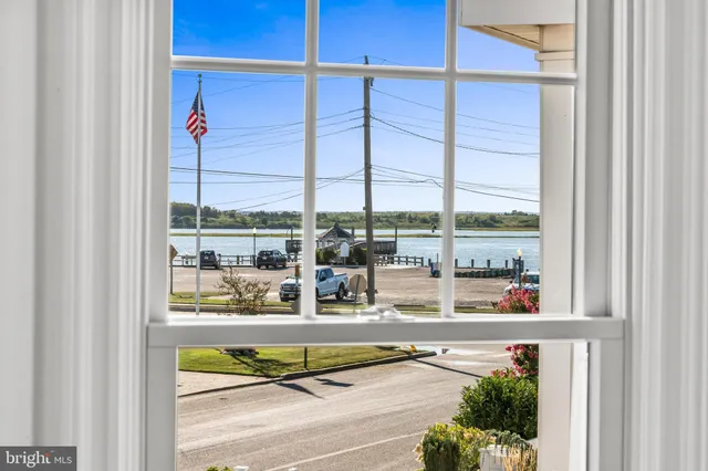 $1,776,000 | 369 West 10th Street, Ship Bottom, NJ 08008