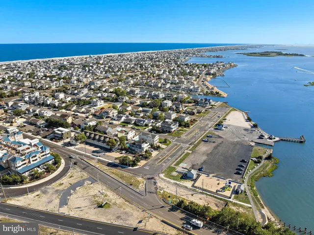 $1,776,000 | 369 West 10th Street, Ship Bottom, NJ 08008