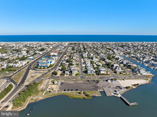 $1,776,000 | 369 West 10th Street, Ship Bottom, NJ 08008