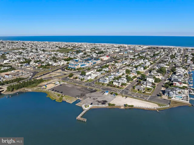 $1,776,000 | 369 West 10th Street, Ship Bottom, NJ 08008