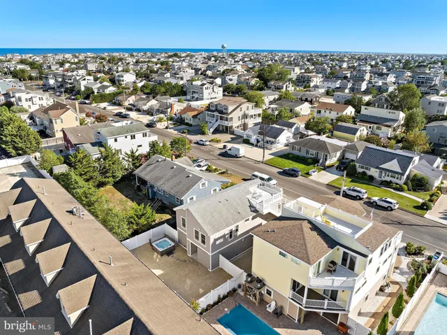 $1,776,000 | 369 West 10th Street, Ship Bottom, NJ 08008