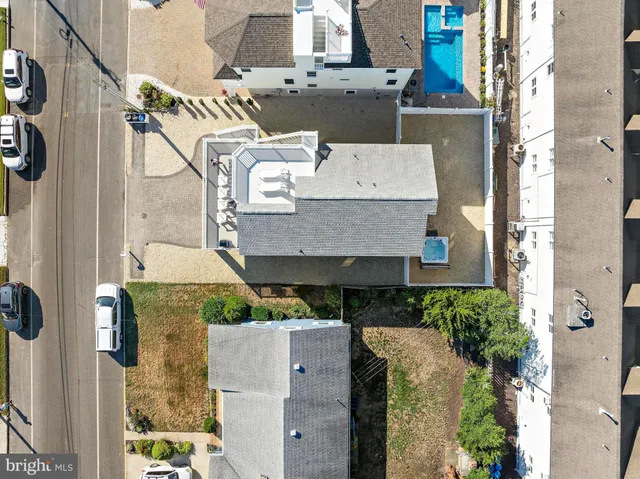 $1,776,000 | 369 West 10th Street, Ship Bottom, NJ 08008