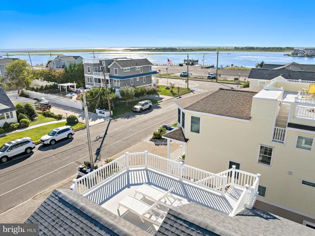 $1,776,000 | 369 West 10th Street, Ship Bottom, NJ 08008