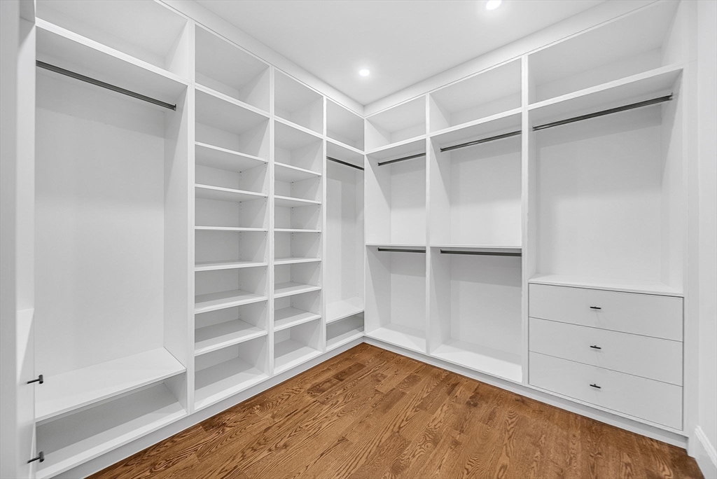 42 Bow Road Newton, MA 02459 - Photo 17 of 40