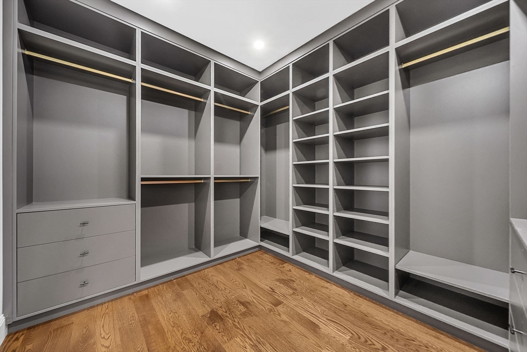 42 Bow Road Newton, MA 02459 - Photo 18 of 40