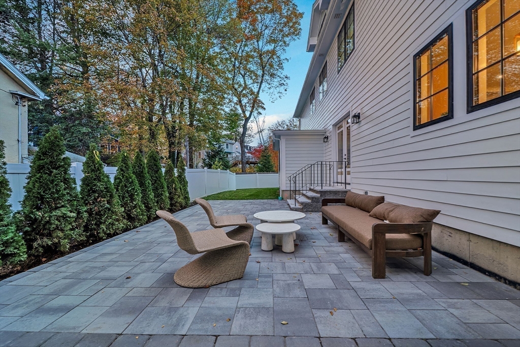 42 Bow Road Newton, MA 02459 - Photo 38 of 40