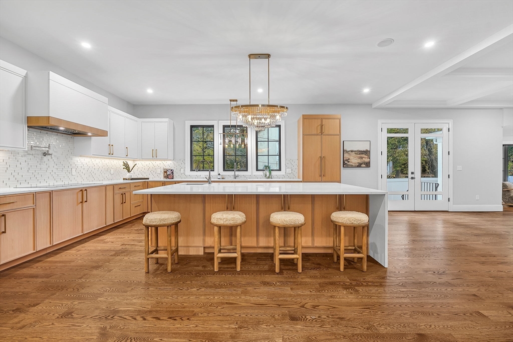 42 Bow Road Newton, MA 02459 - Photo 5 of 40