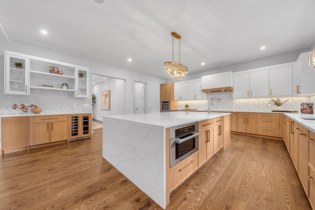 42 Bow Road Newton, MA 02459 - Photo 8 of 40