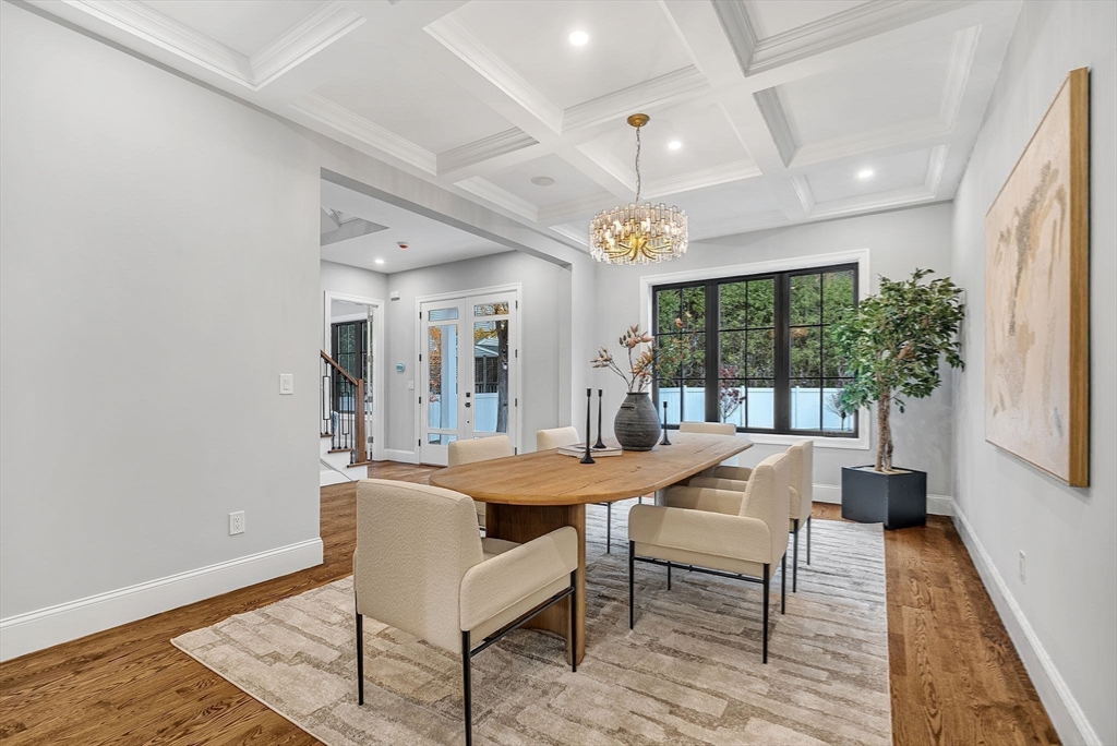 42 Bow Road Newton, MA 02459 - Photo 9 of 40