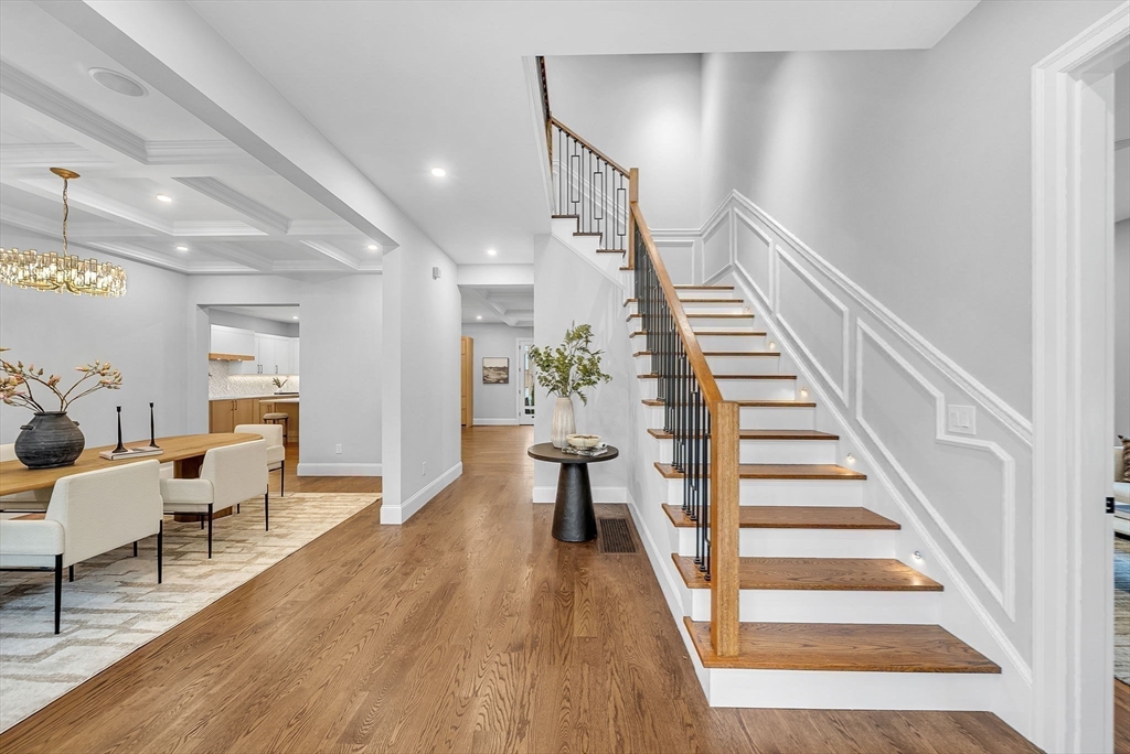 42 Bow Road Newton, MA 02459 - Photo 10 of 40