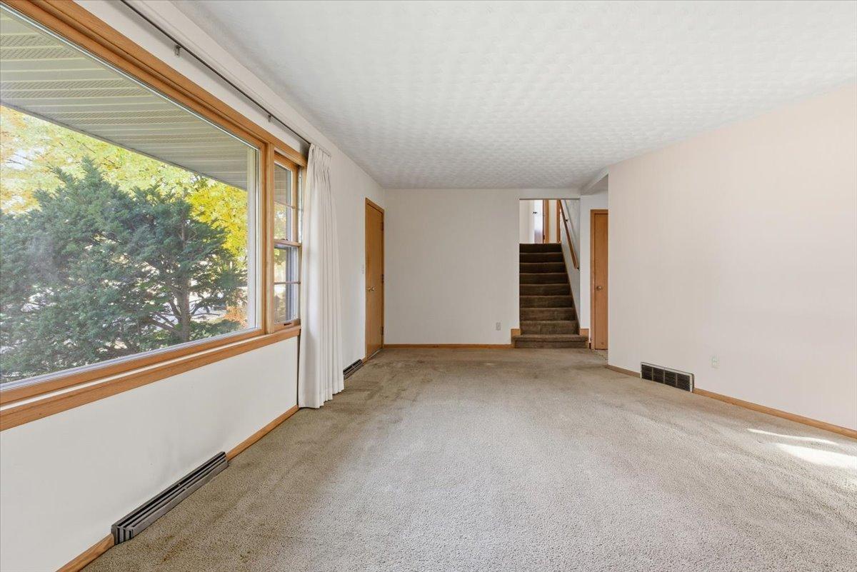 2326 16th Avenue Northwest Rochester, MN 55901 - Photo 11 of 50