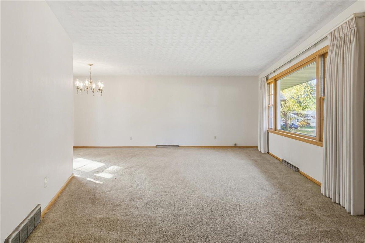 2326 16th Avenue Northwest Rochester, MN 55901 - Photo 12 of 50