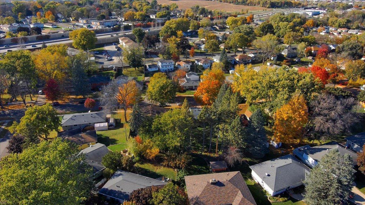 2326 16th Avenue Northwest Rochester, MN 55901 - Photo 38 of 50