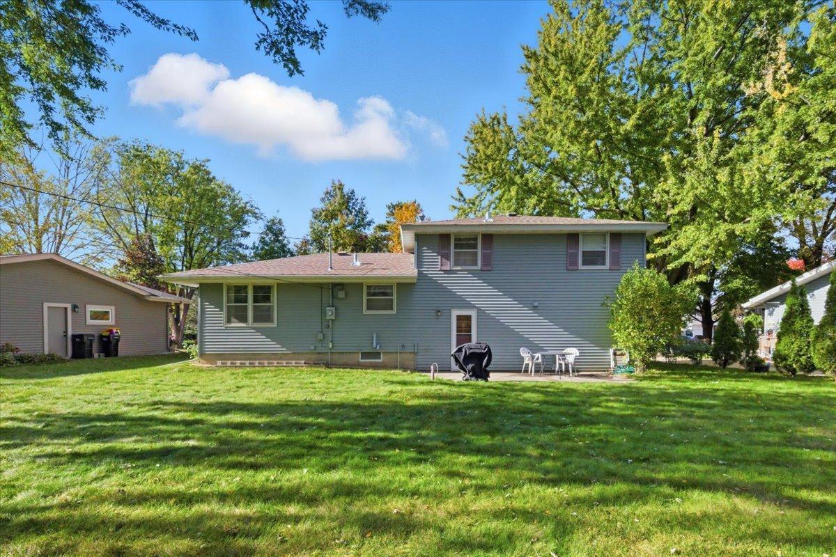 2326 16th Avenue Northwest Rochester, MN 55901 - Photo 41 of 50