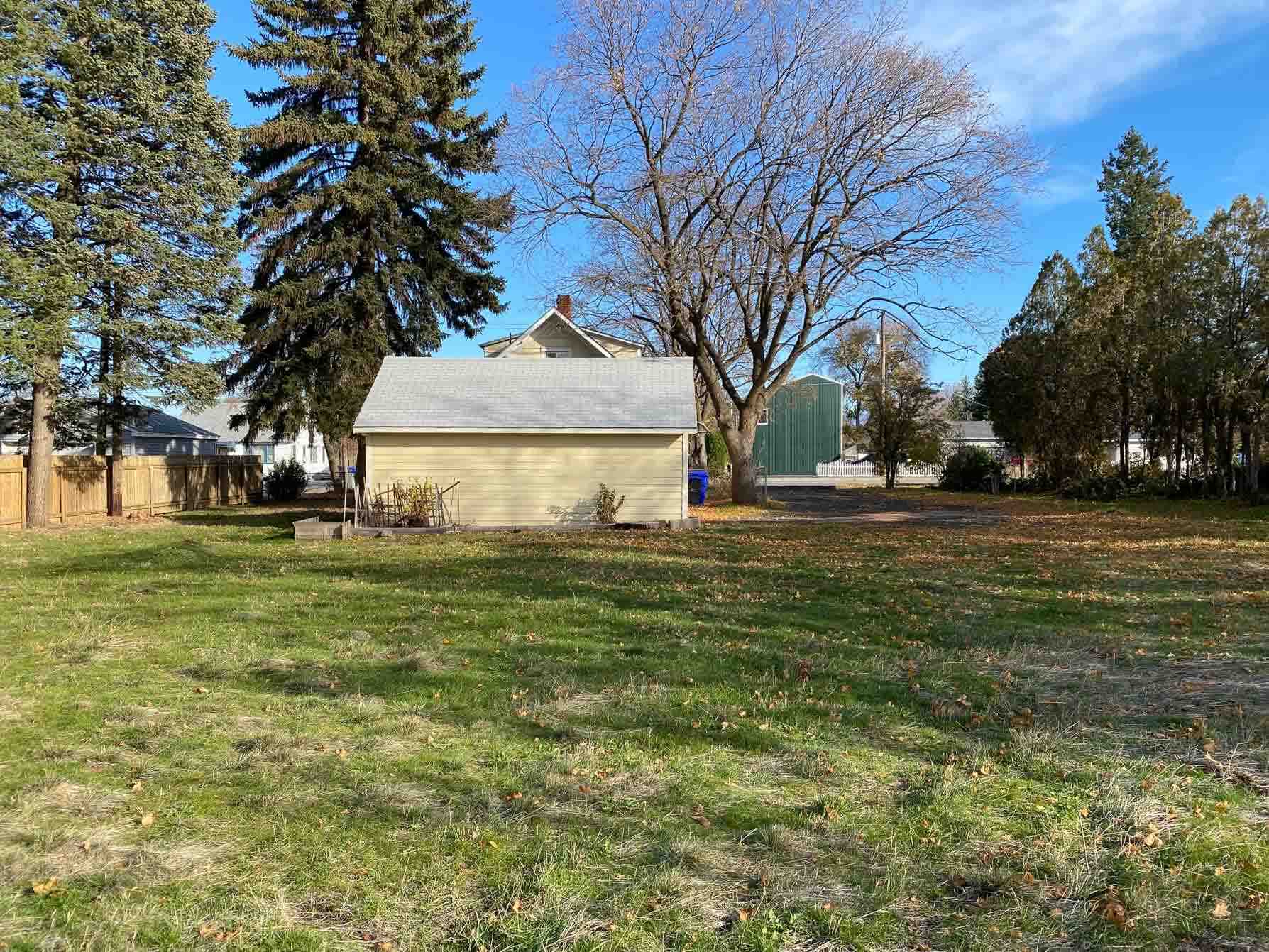 425 North University Road Spokane Valley, WA 99206 - Photo 29 of 36