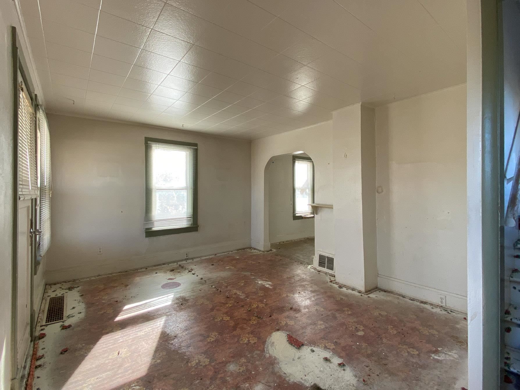 425 North University Road Spokane Valley, WA 99206 - Photo 4 of 36
