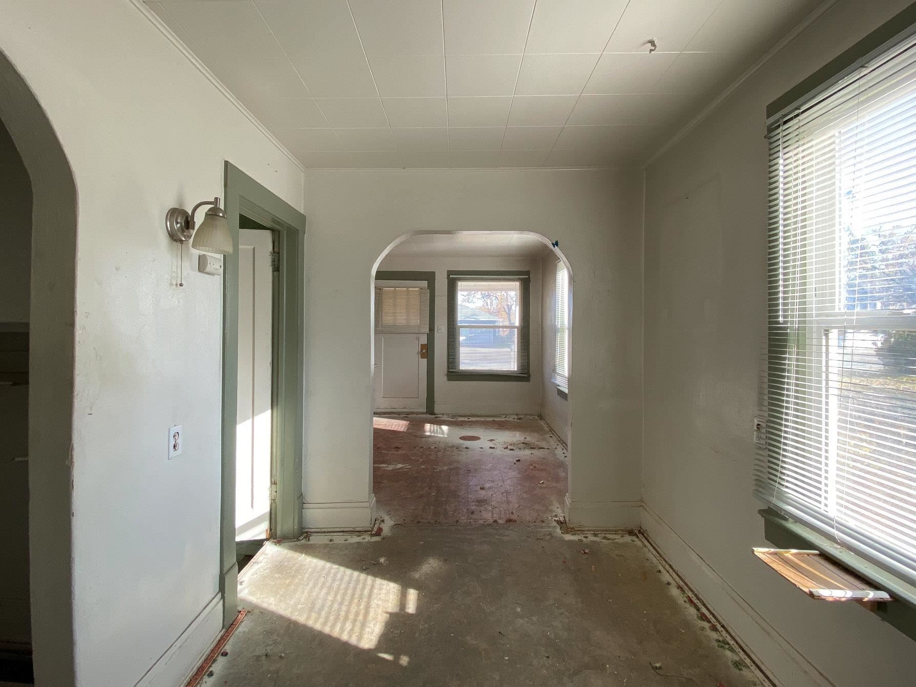 425 North University Road Spokane Valley, WA 99206 - Photo 9 of 36