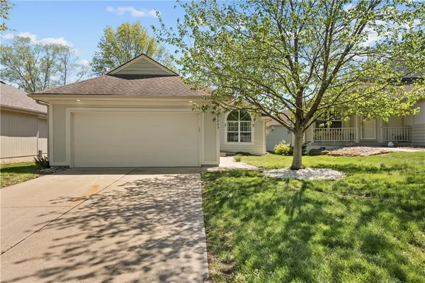 $264,900 | 5233 Downey Avenue, Independence, MO 64055