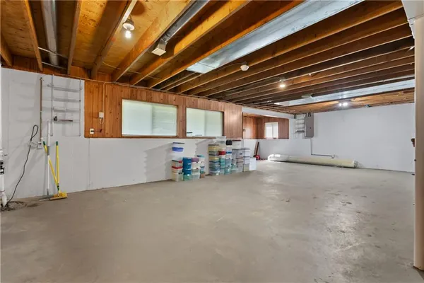 $264,900 | 5233 Downey Avenue, Independence, MO 64055