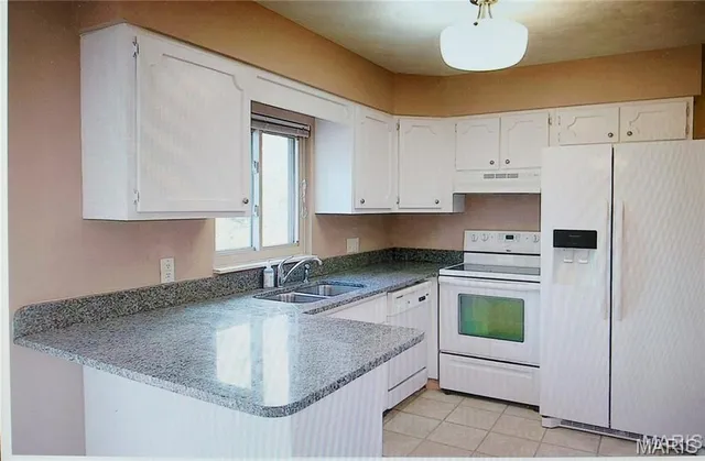 $1,900 | 1920 Americana Way, Fenton, MO 63026