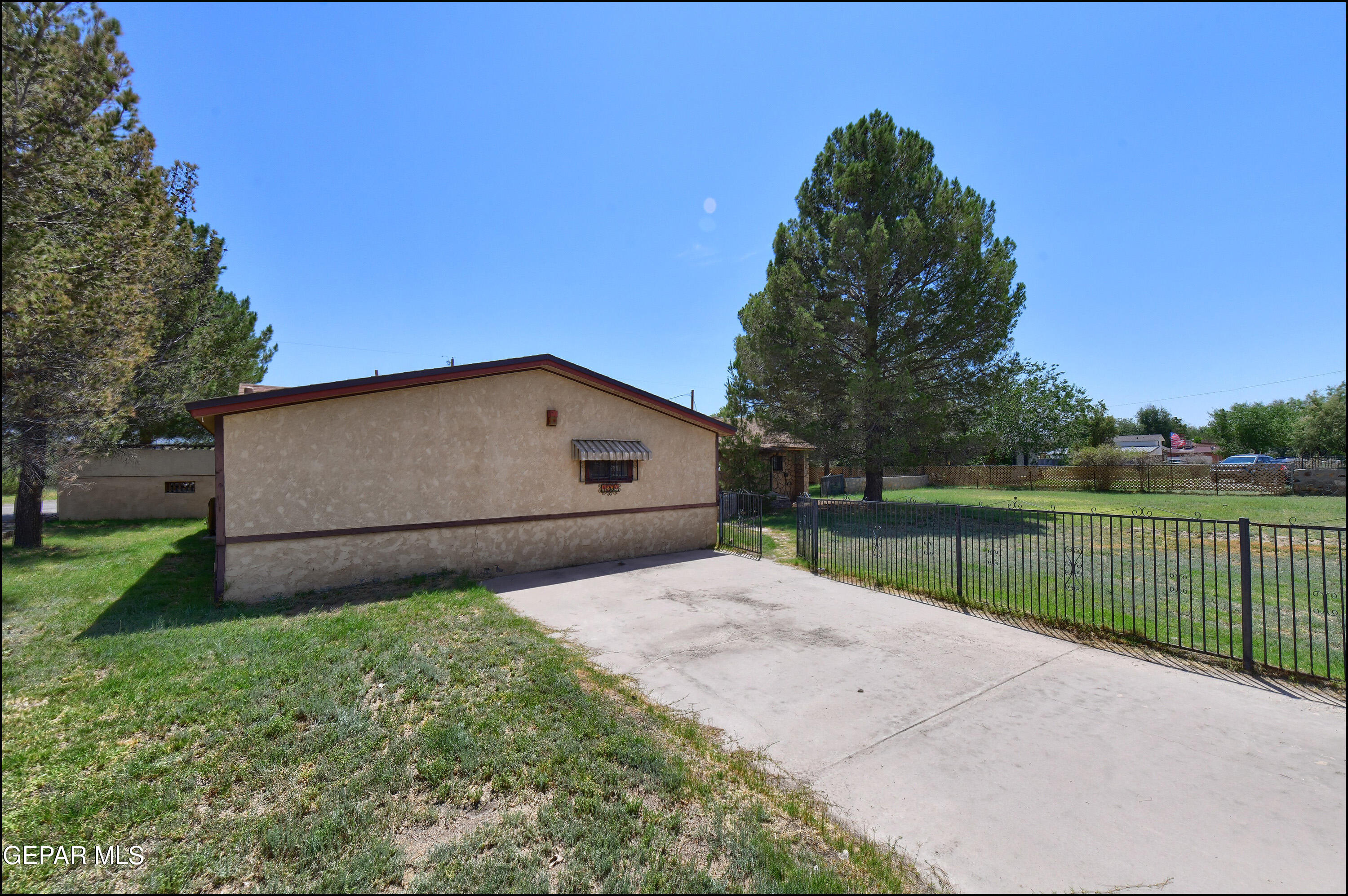 4204 Emory Road El Paso, TX 79922 - Photo 4 of 88 Emory 2404 (4)