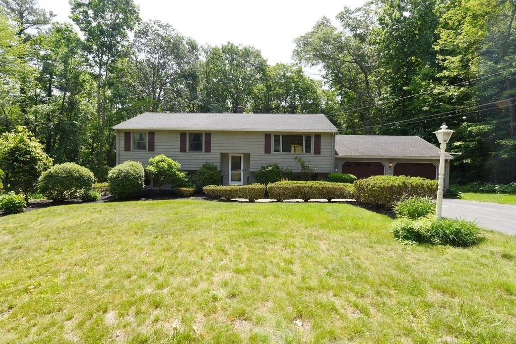 212 Spruce Way Hanover, MA 02339 - Photo 31 of 42