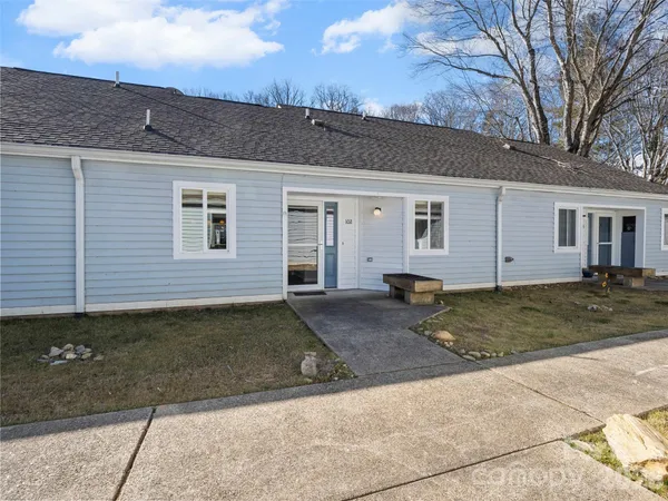 $345,000 | 102 Llama Vista Court, Black Mountain, NC 28711