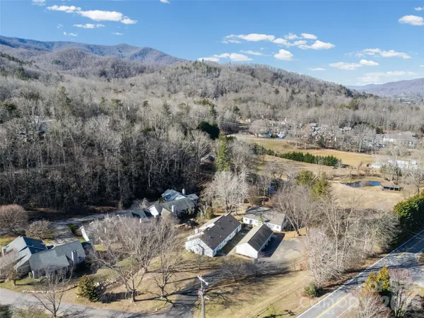 $345,000 | 102 Llama Vista Court, Black Mountain, NC 28711