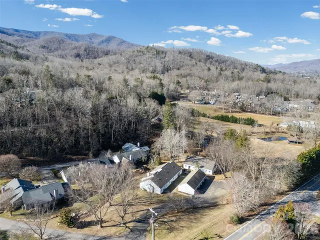 $350,000 | 102 Llama Vista Court, Black Mountain, NC 28711