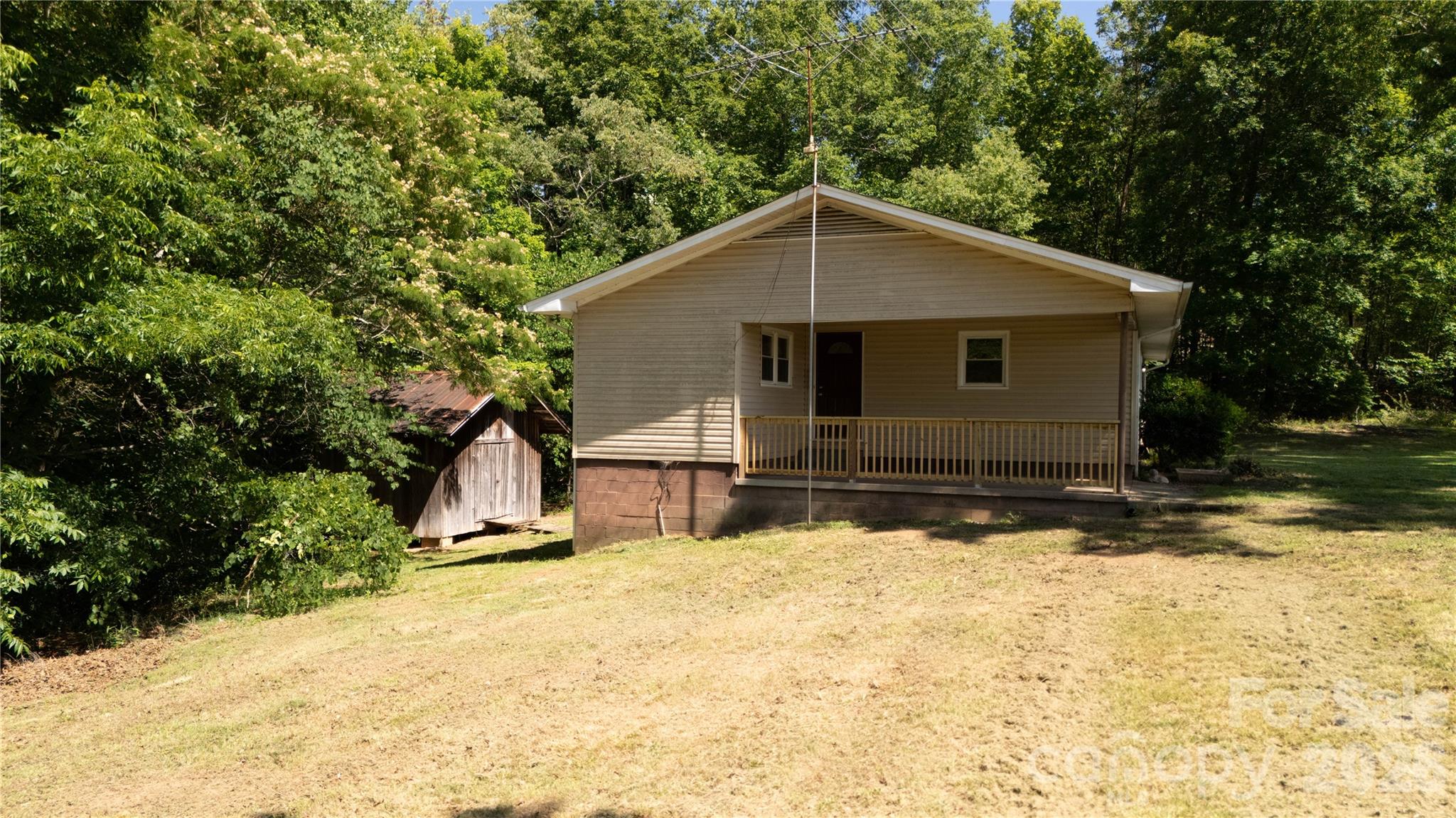 540 Crutchfield Road Union Mills, NC 28167 - Photo 4 of 19