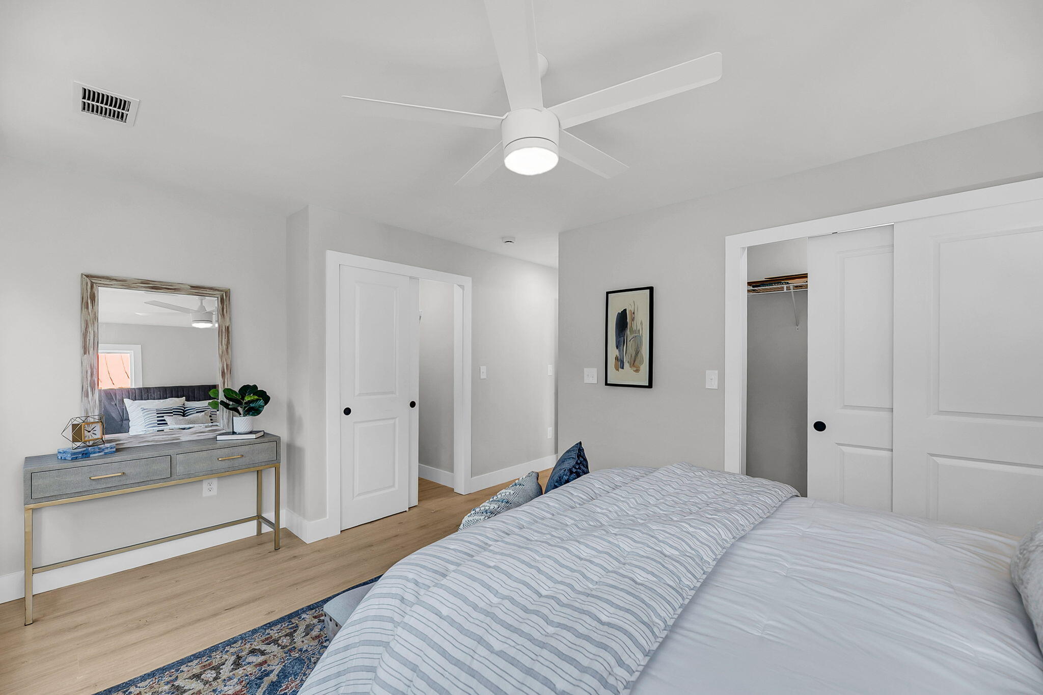 65 Simons Street Charleston, SC 29403 - Photo 12 of 27 Primary Bedroom