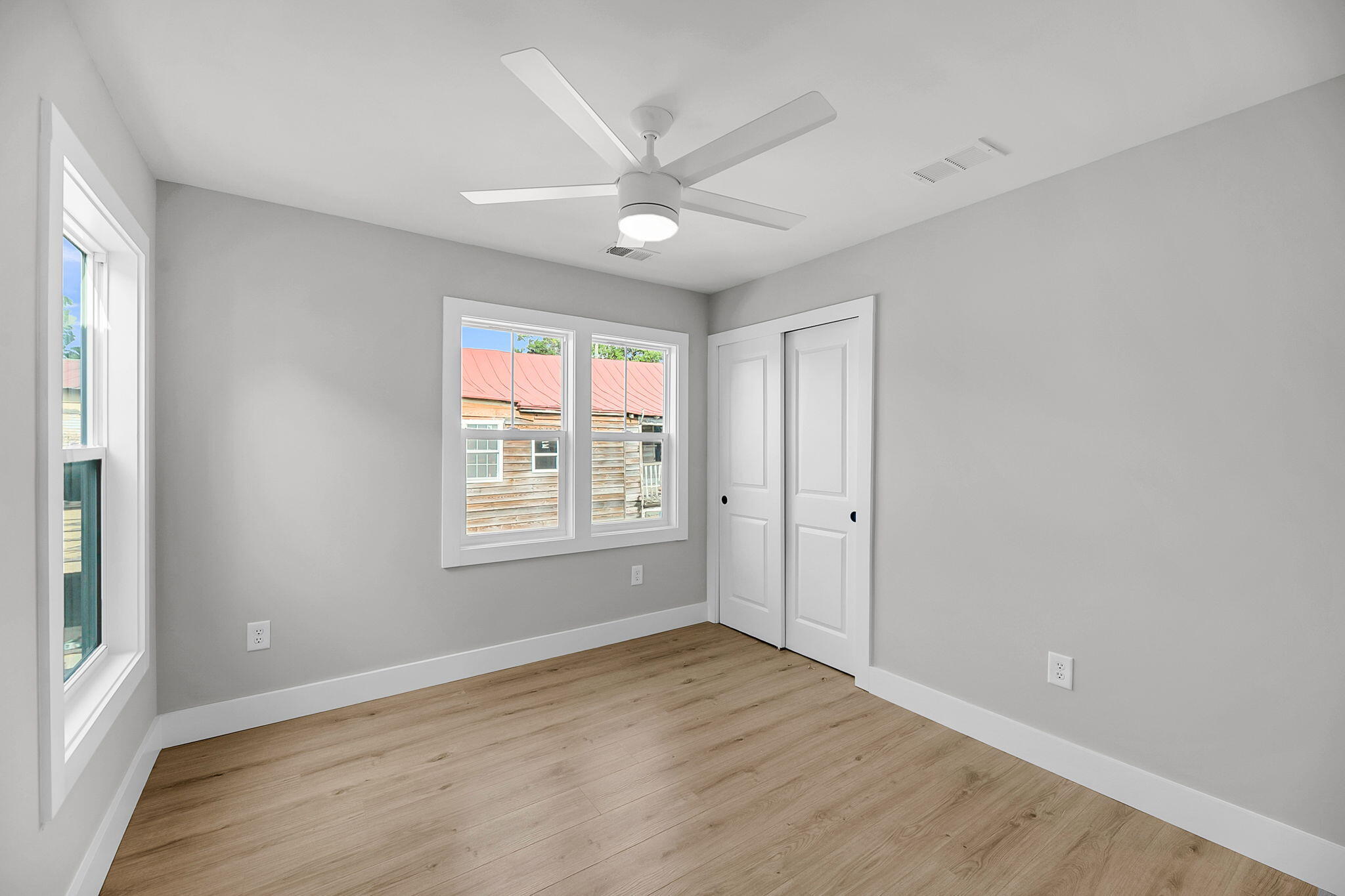 65 Simons Street Charleston, SC 29403 - Photo 16 of 27 Bedroom
