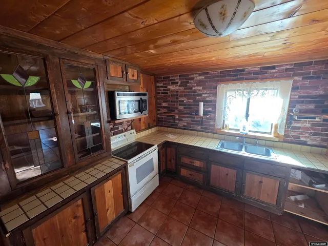 $650,000 | 6182 Highway 26, Dubois, WY 82513