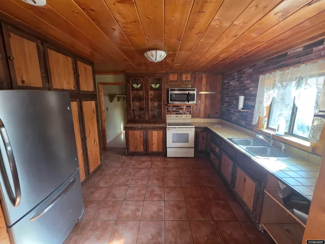 $650,000 | 6182 Highway 26, Dubois, WY 82513