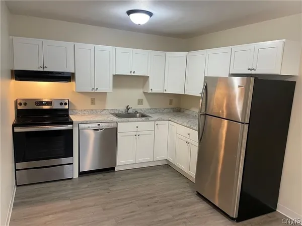 $955 | 144 Clinton Avenue, Cortland, NY 13045