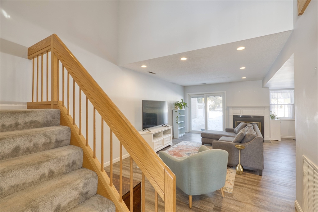 26 Drake Circle, Unit 26 Walpole, MA 02081 - Photo 12 of 34