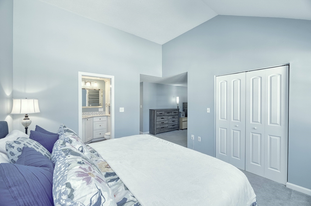 26 Drake Circle, Unit 26 Walpole, MA 02081 - Photo 16 of 34