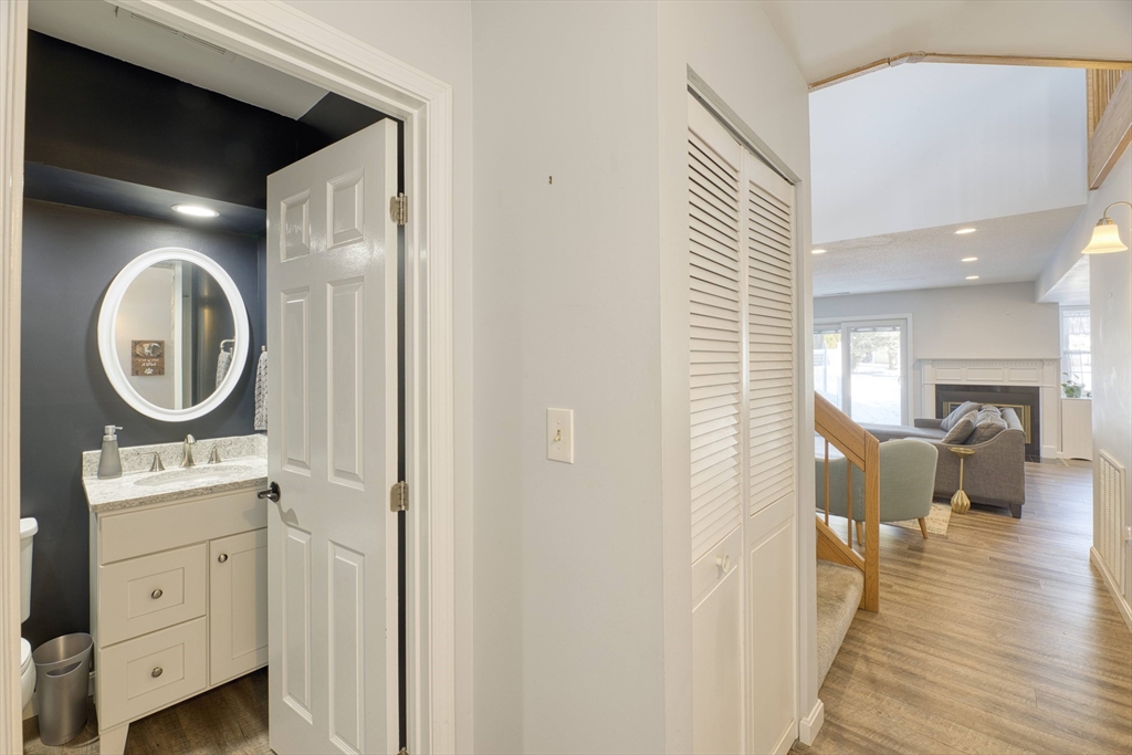 26 Drake Circle, Unit 26 Walpole, MA 02081 - Photo 10 of 34