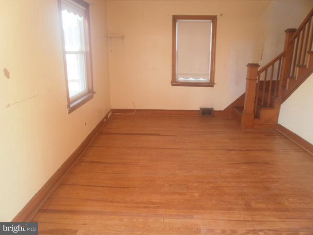 23210 Frederick Road Clarksburg, MD 20871 - Photo 5 of 16 Living Room