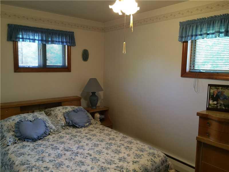 18 East Ridge Road Coraopolis, PA 15108 - Photo 9 of 24 Bedroom. Bright and Cozy