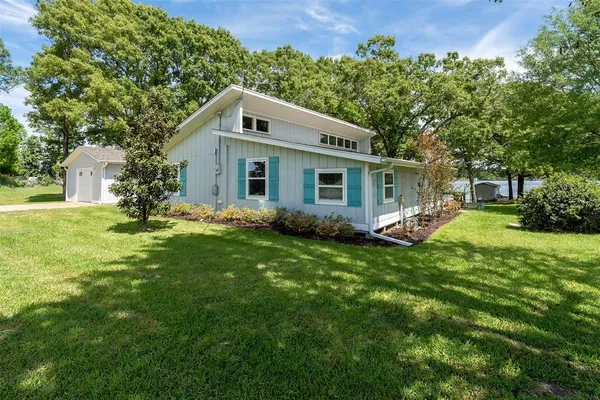 $410,000 | 11821 West Lake Drive, Murchison, TX 75778