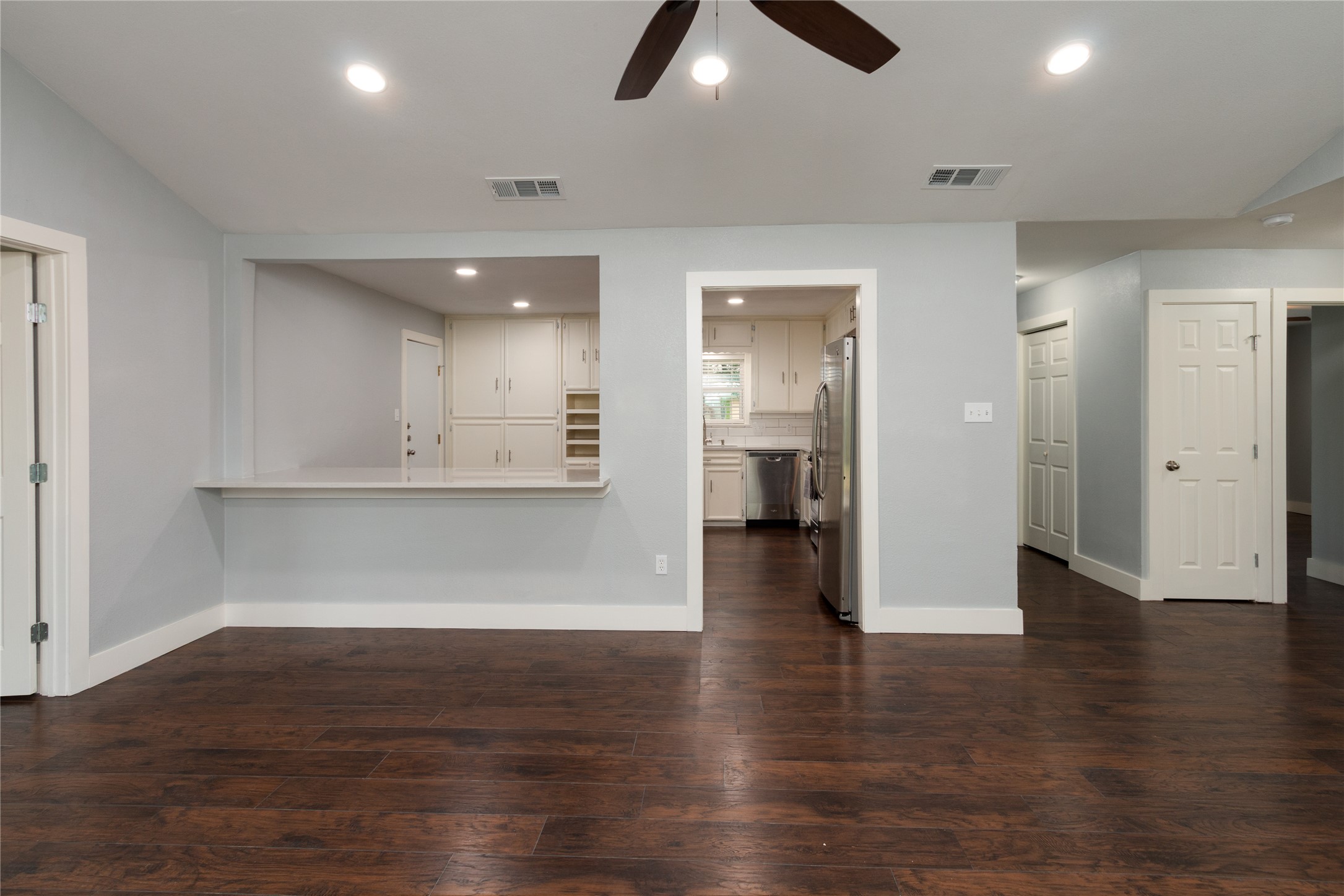1005 George Street Taylor, TX 76574 - Photo 5 of 28