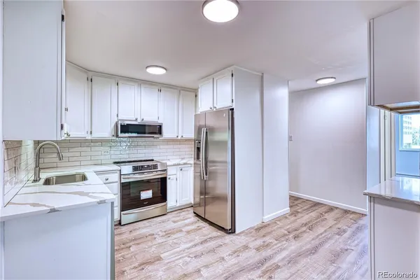 $1,800 | 610 South Alton Way, Unit 2B, Denver, CO 80247