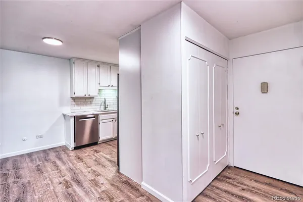 $1,800 | 610 South Alton Way, Unit 2B, Denver, CO 80247