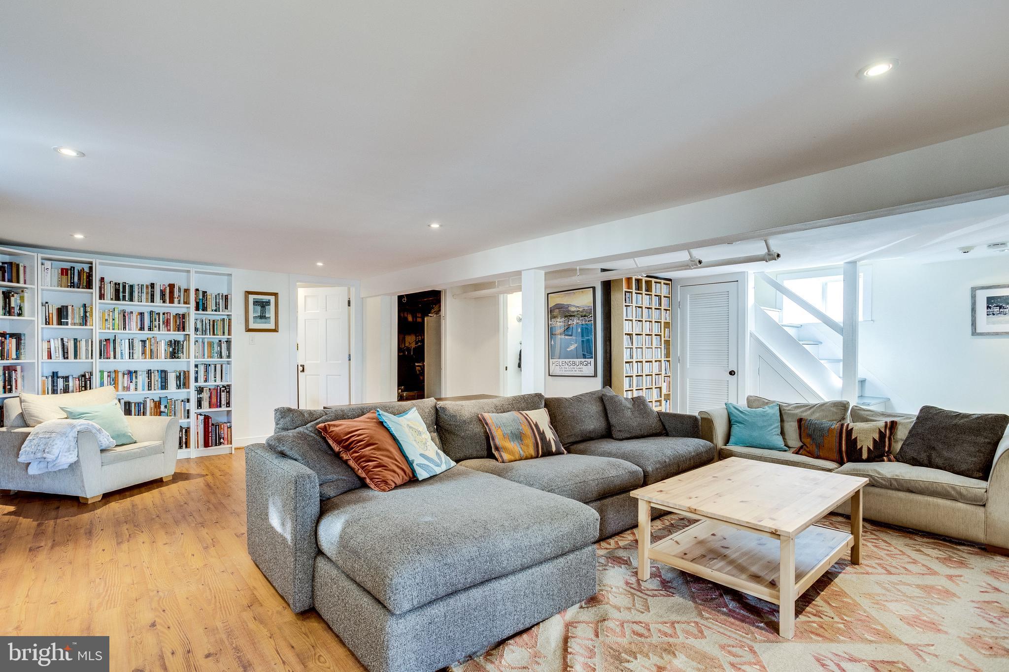 7342 Carroll Avenue Takoma Park, MD 20912 - Photo 26 of 36