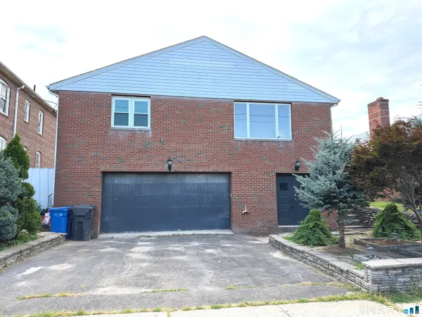 $399,000 | 167 George Street, Hartford, CT 06114