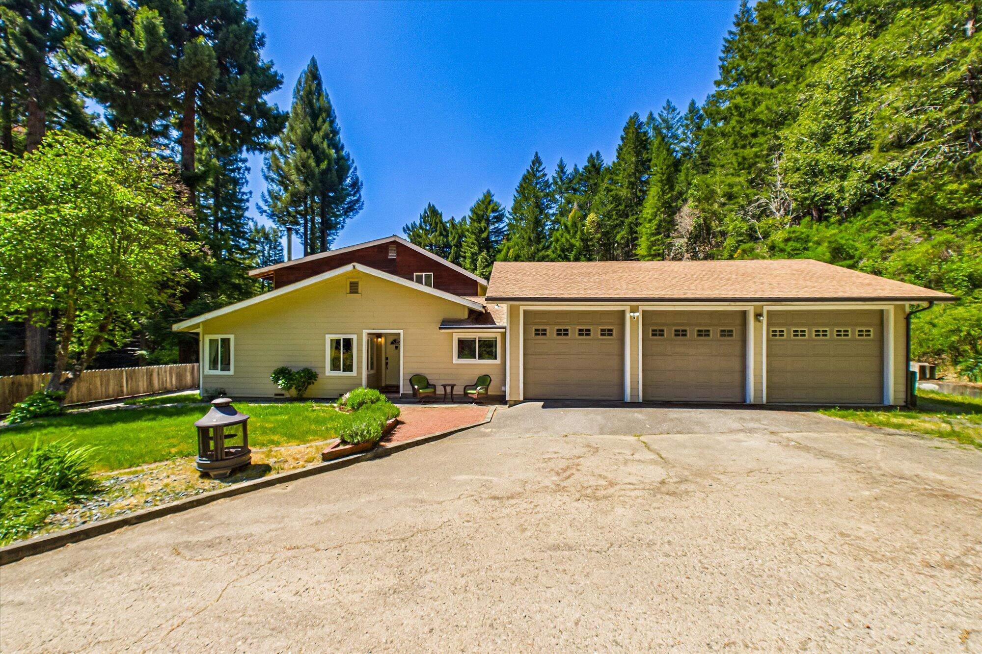 655 Gibson Creek Road Whitethorn, CA 95589 - Photo 3 of 60